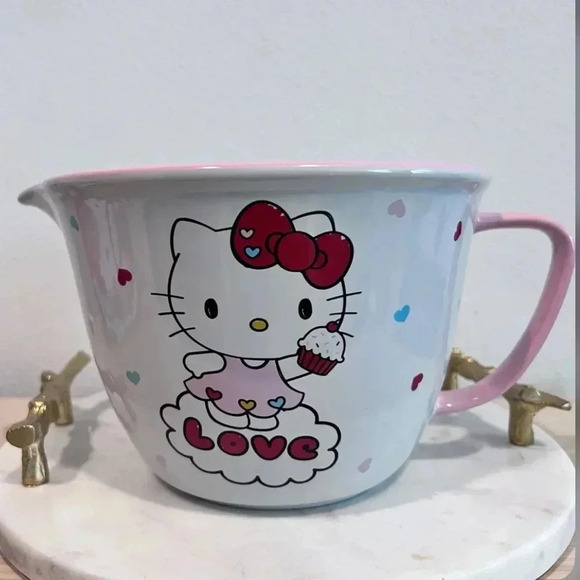 Sanrio Hello kitty mixer bowl Valentines - Picture 1 of 4